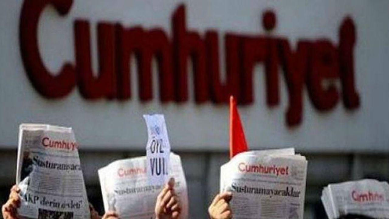 Bir ayrılık haberi de Cumhuriyet TV'den!