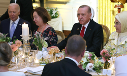 Yıllar sonra aynı masada! Erdoğan ve Biden yemekte buluştu!