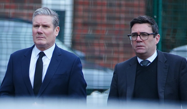 Starmer-Burnham görüşmesinde soğuk rüzgârlar!