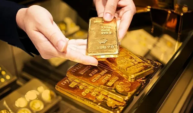Altında düşüş sürüyor: Fed beklentileri ve güçlü dolar fiyatları baskılıyor