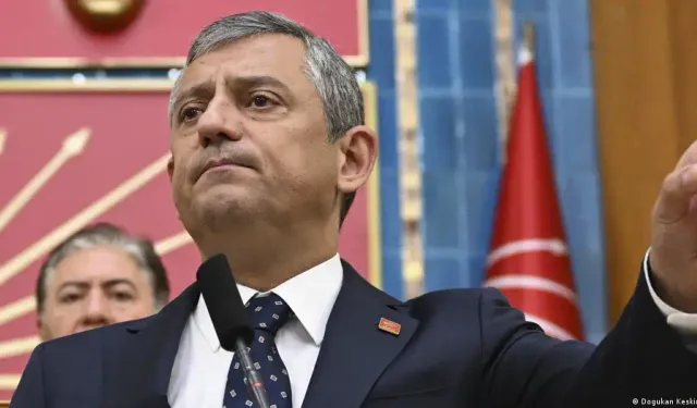Yeni Parti'de tarihi gün! Yönetim bugün şekilleniyor!