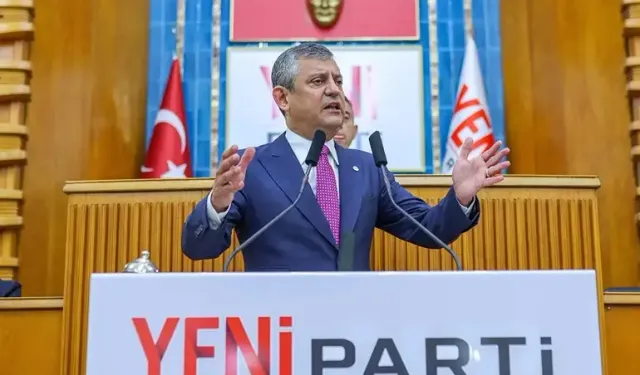 Özgür Özel'den YENİ Parti'nin ilk grup toplantısında dikkat çeken mesajlar!