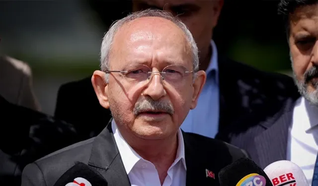 Kılıçdaroğlu’na İzmir’de “beyaz” karşılama!