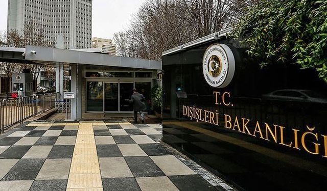 Dışişleri: Türk hava sahası Süleymaniye Uluslararası Havalimanı’nı kullanacak hava araçlarına kapatıldı