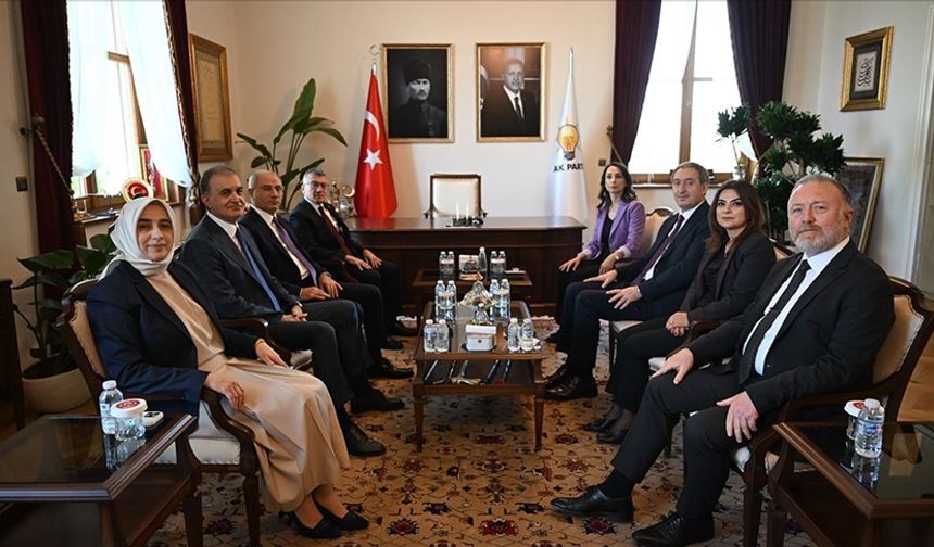 DEM Parti: "Siyasi suçlara değmeyecek bir paket gelirse, buna şiddetle muhalefet edeceğiz”