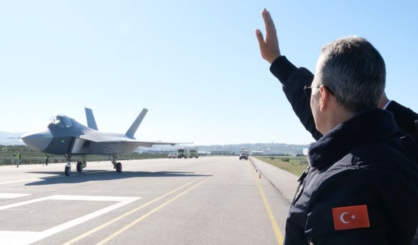AKP'nin iç kavgası mı? Savunma Bakanı'ndan, Hakan Fidan'ı yalanlayan açıklama