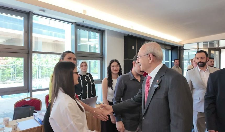 Kılıçdaroğlu'ndan üniversite adaylarına sürpriz ziyaret!